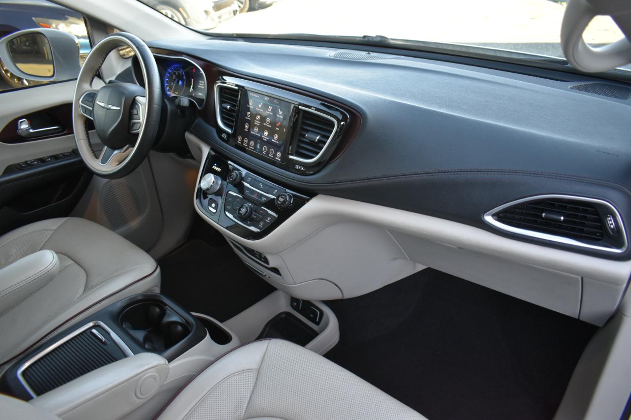 Chrysler Pacifica Limited 2020