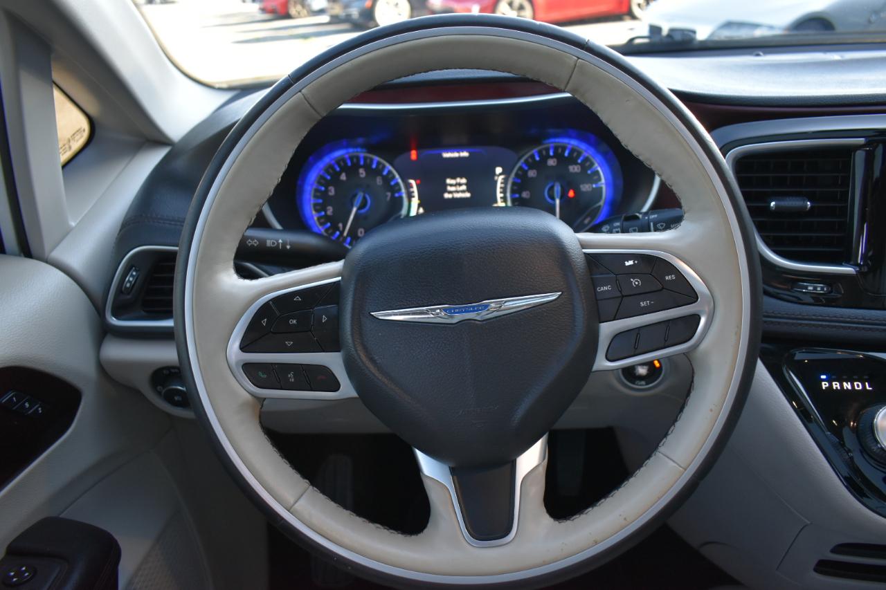 Chrysler Pacifica Limited 2020