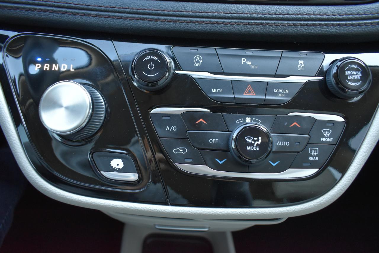 Chrysler Pacifica Limited 2020