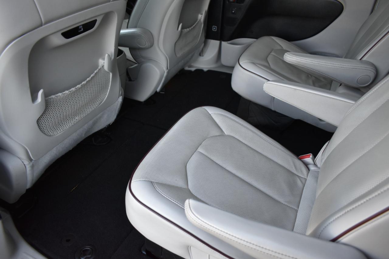 Chrysler Pacifica Limited 2020