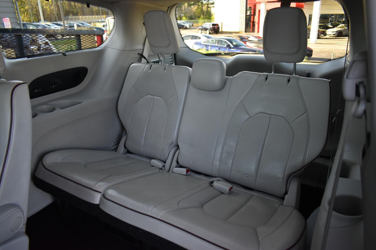 Chrysler Pacifica Limited 2020