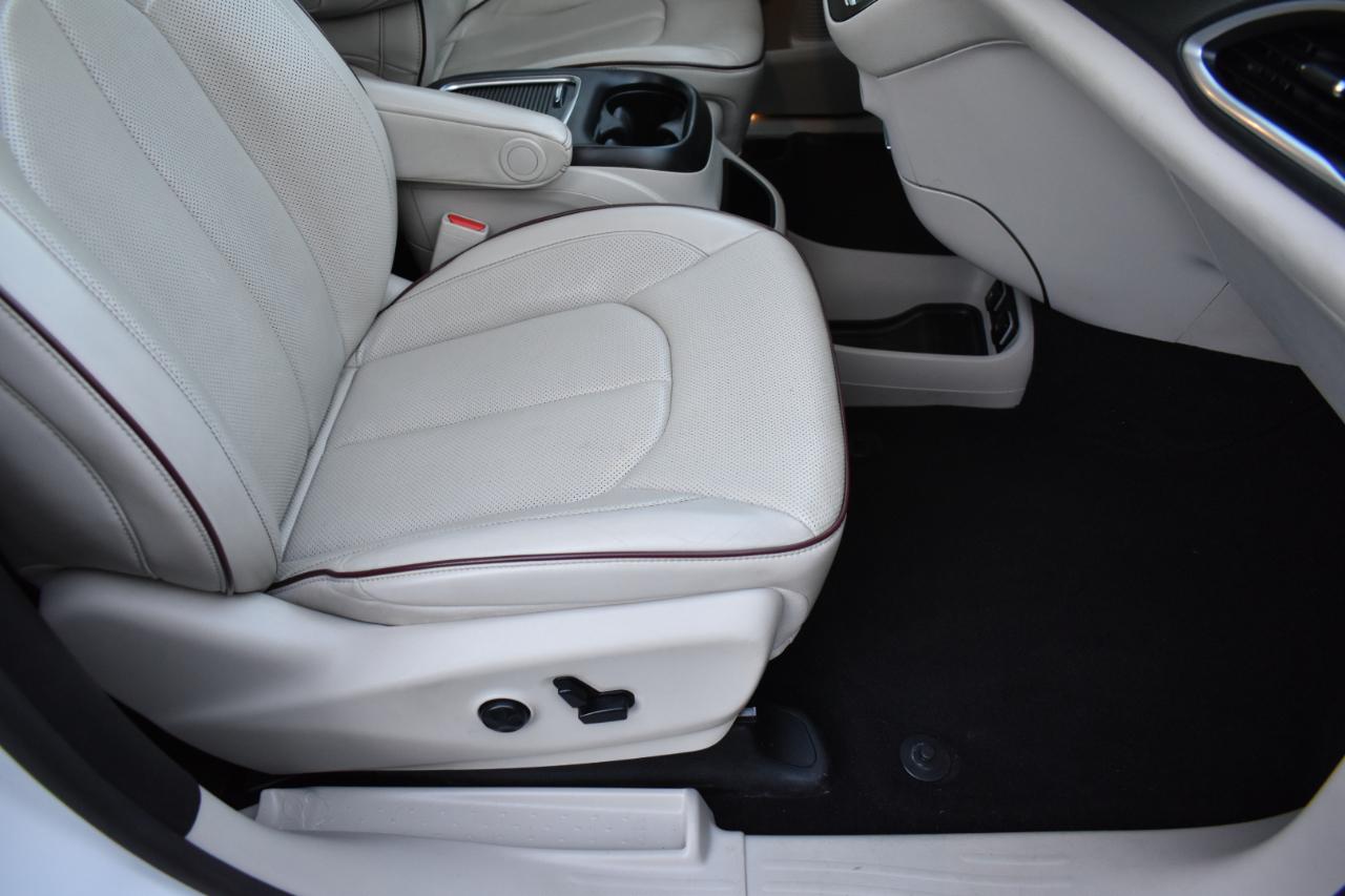 Chrysler Pacifica Limited 2020