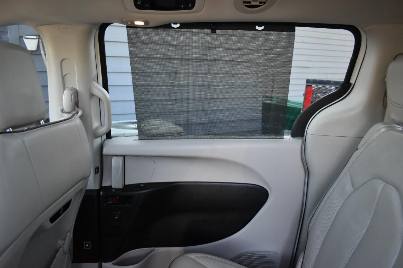 Chrysler Pacifica Limited 2020