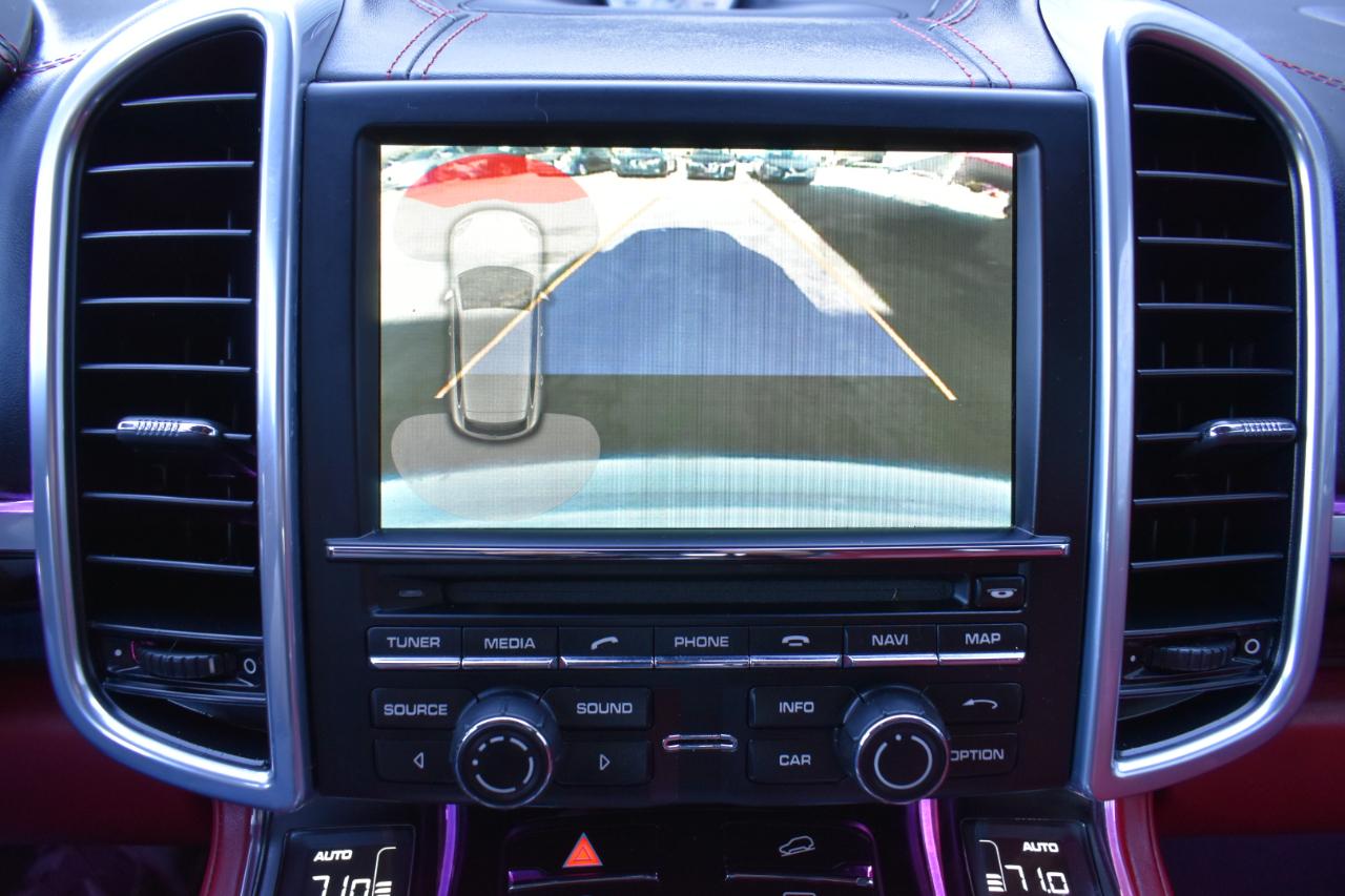 Porsche Cayenne GTS 2014