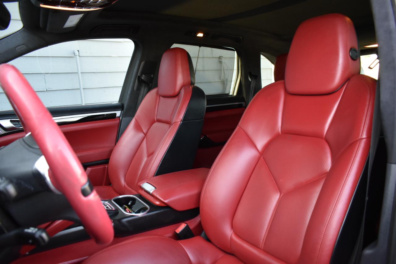 Porsche Cayenne GTS 2014