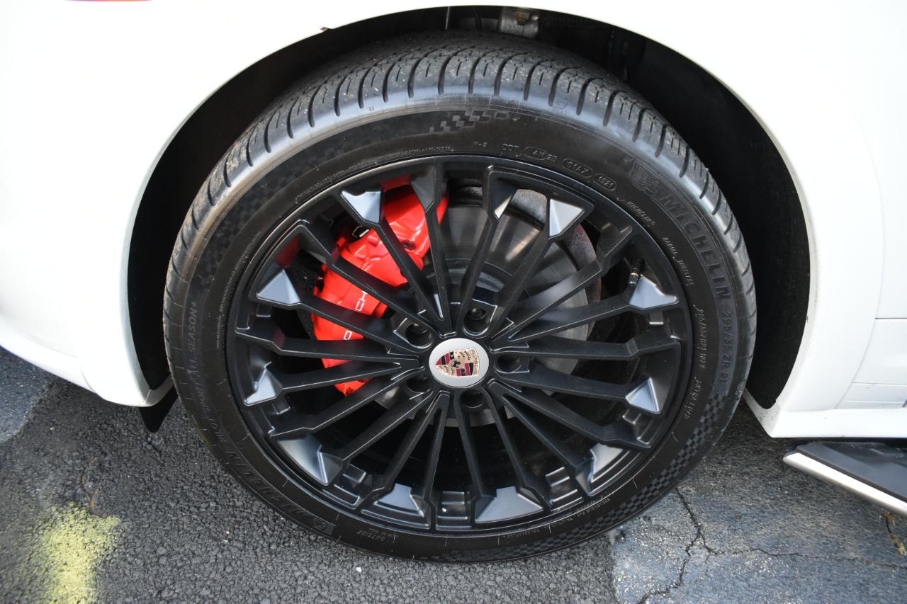 Porsche Cayenne GTS 2014