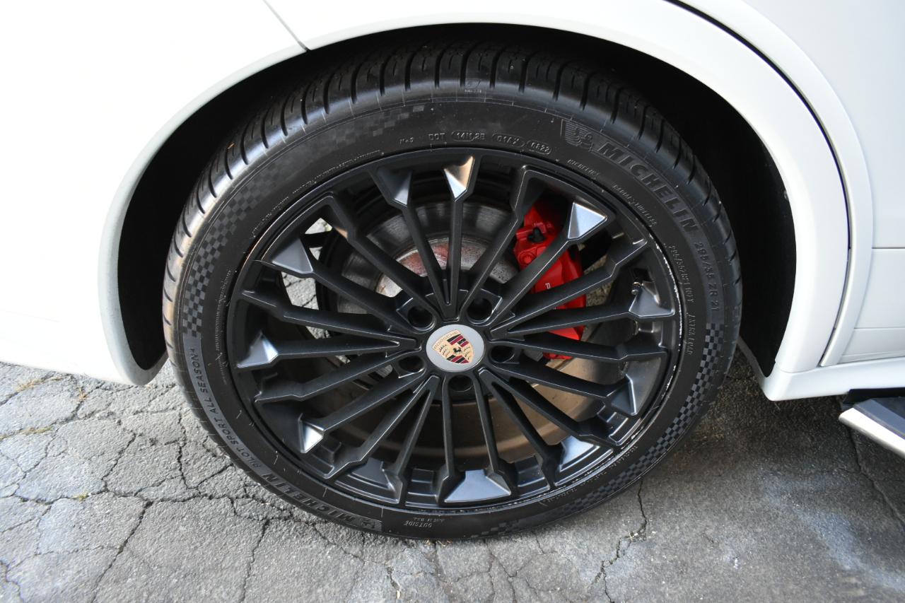 Porsche Cayenne GTS 2014