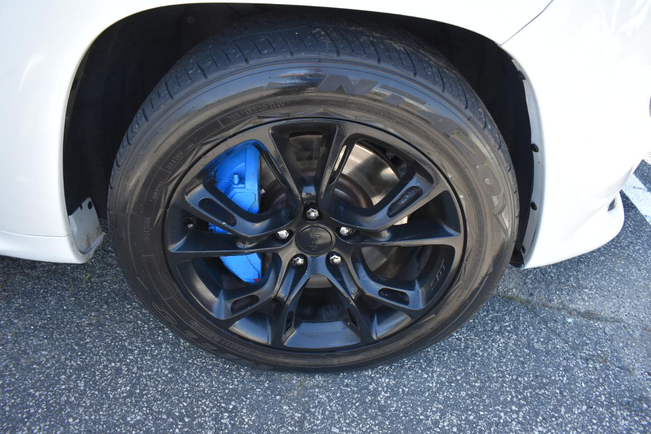 Jeep Grand Cherokee SRT8 4WD 2013