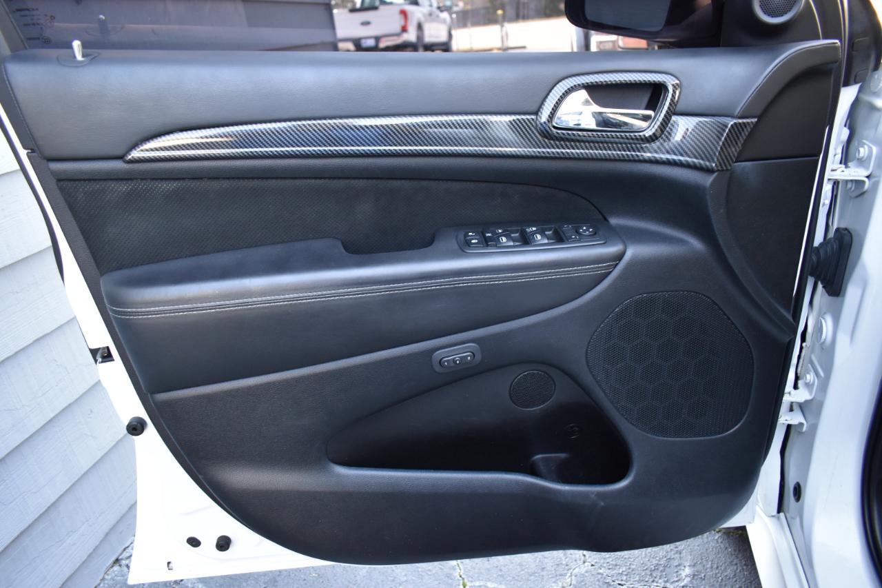 Jeep Grand Cherokee SRT8 4WD 2013