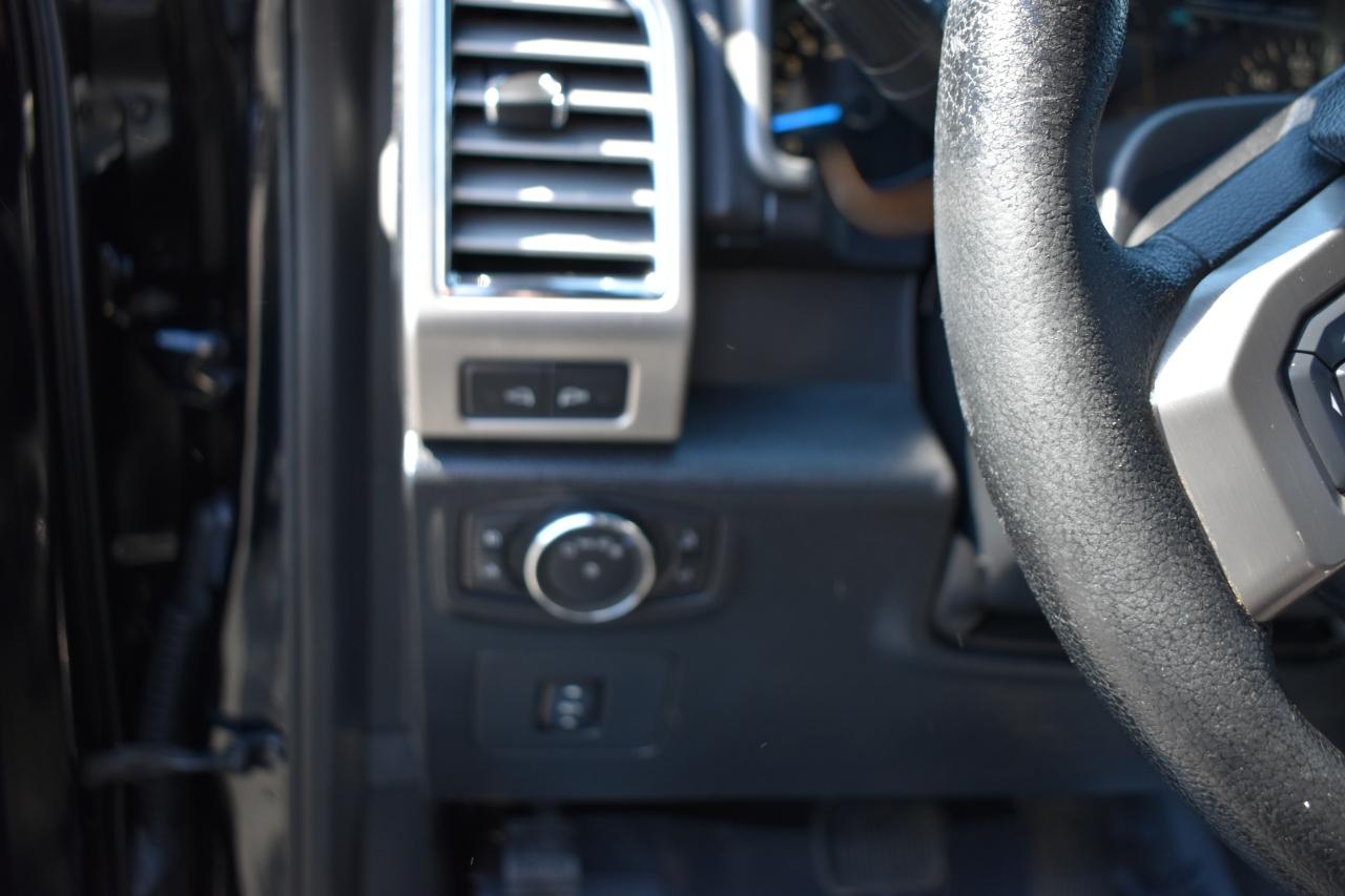 Ford F-150 Platinum SuperCrew 5.5-ft. Bed 2WD 2016