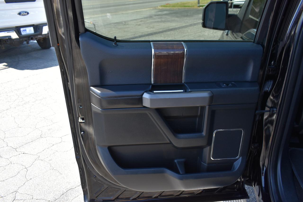 Ford F-150 Platinum SuperCrew 5.5-ft. Bed 2WD 2016