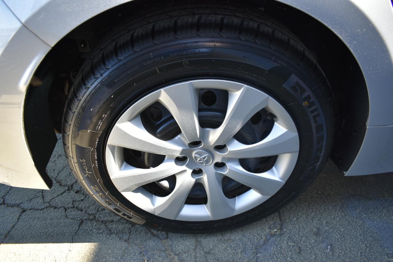 Toyota Corolla LE 2022