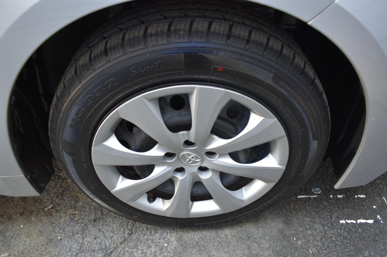 Toyota Corolla LE 2022