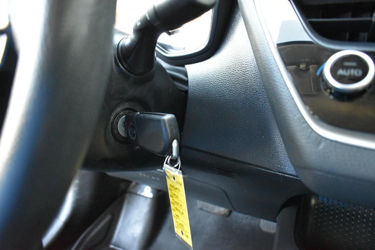 Toyota Corolla LE 2022