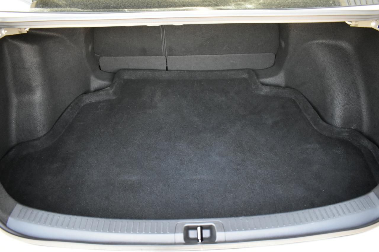 Toyota Corolla LE 2022