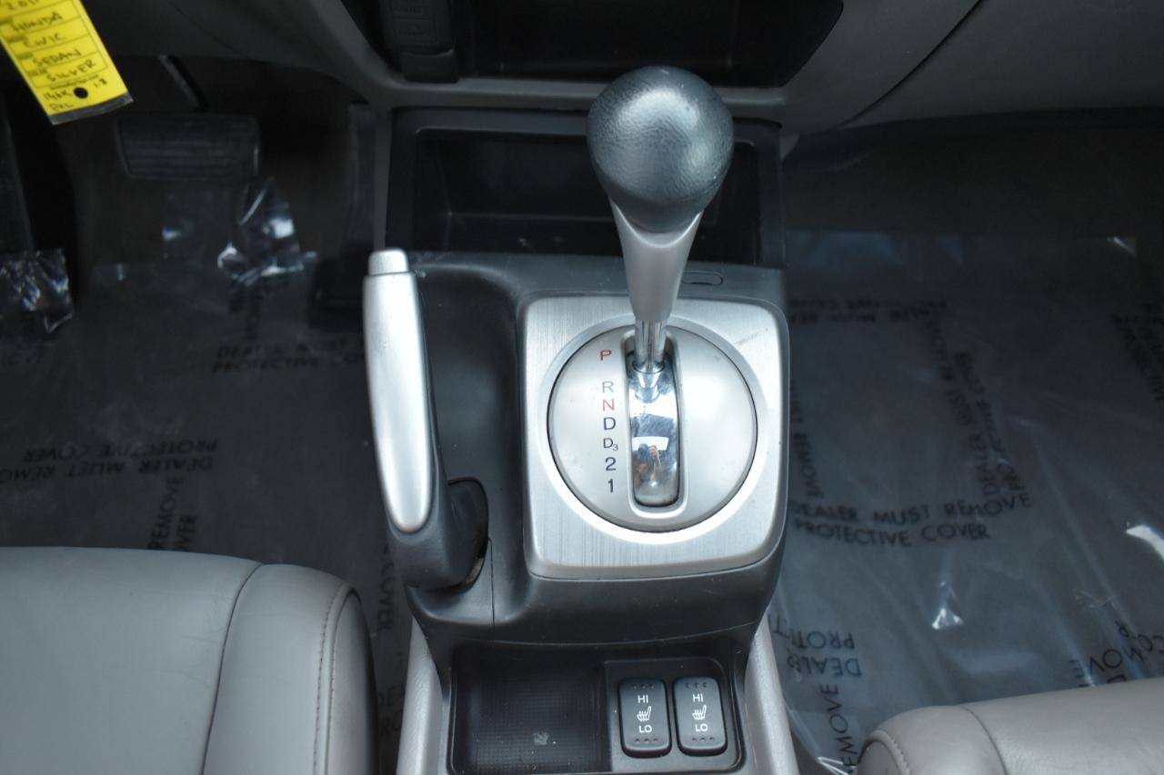 Honda Civic EX-L Sedan 5-Speed AT 2011
