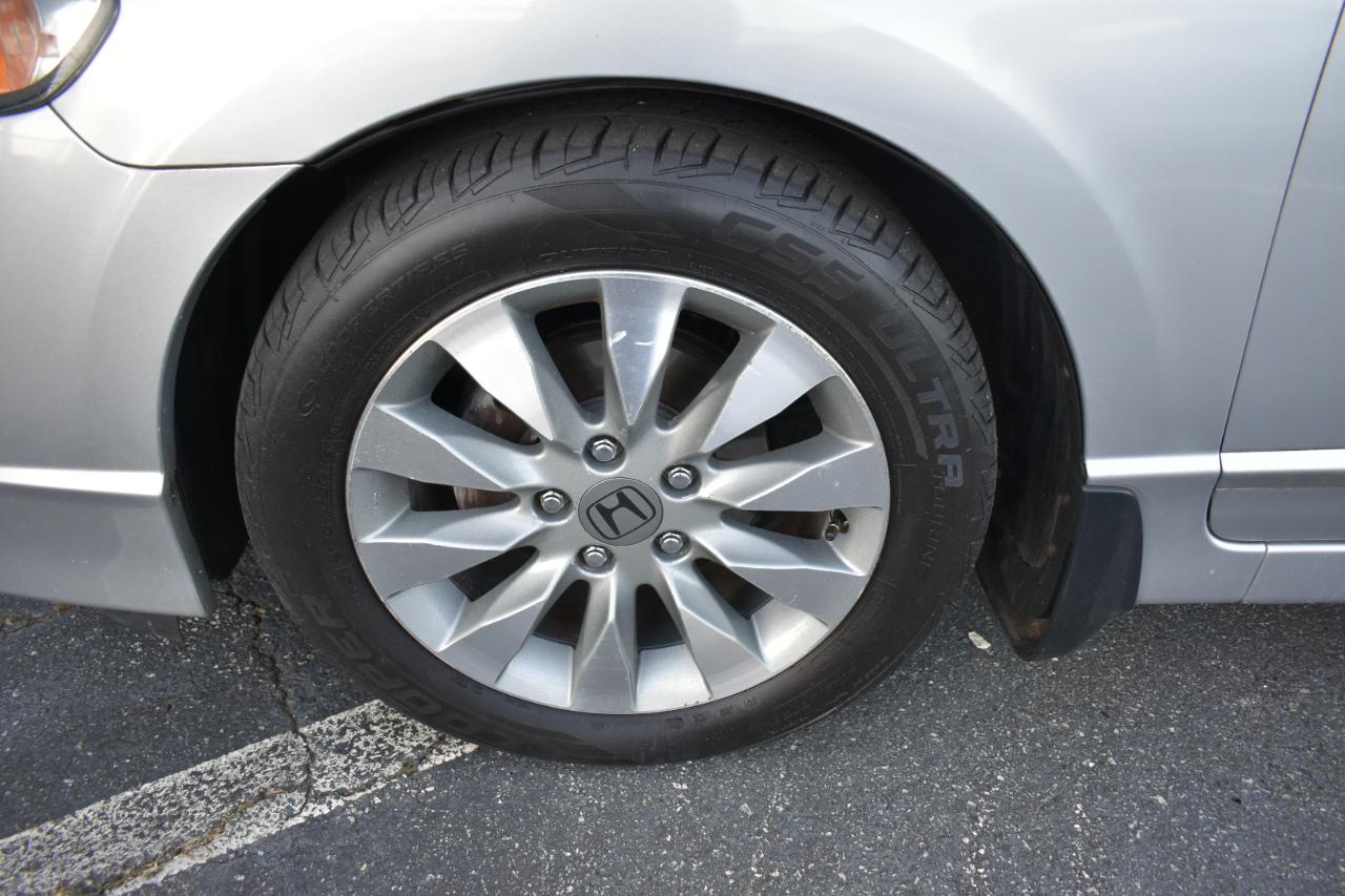 Honda Civic EX-L Sedan 5-Speed AT 2011