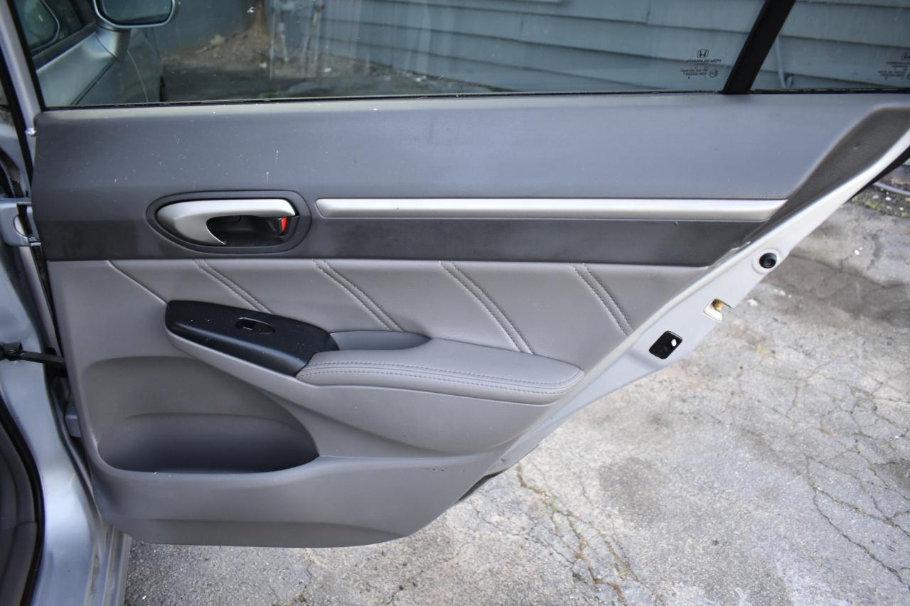 Honda Civic EX-L Sedan 5-Speed AT 2011