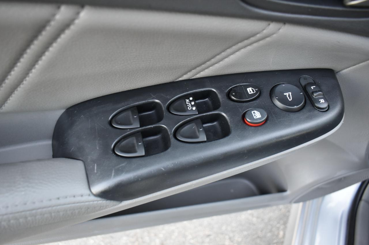 Honda Civic EX-L Sedan 5-Speed AT 2011