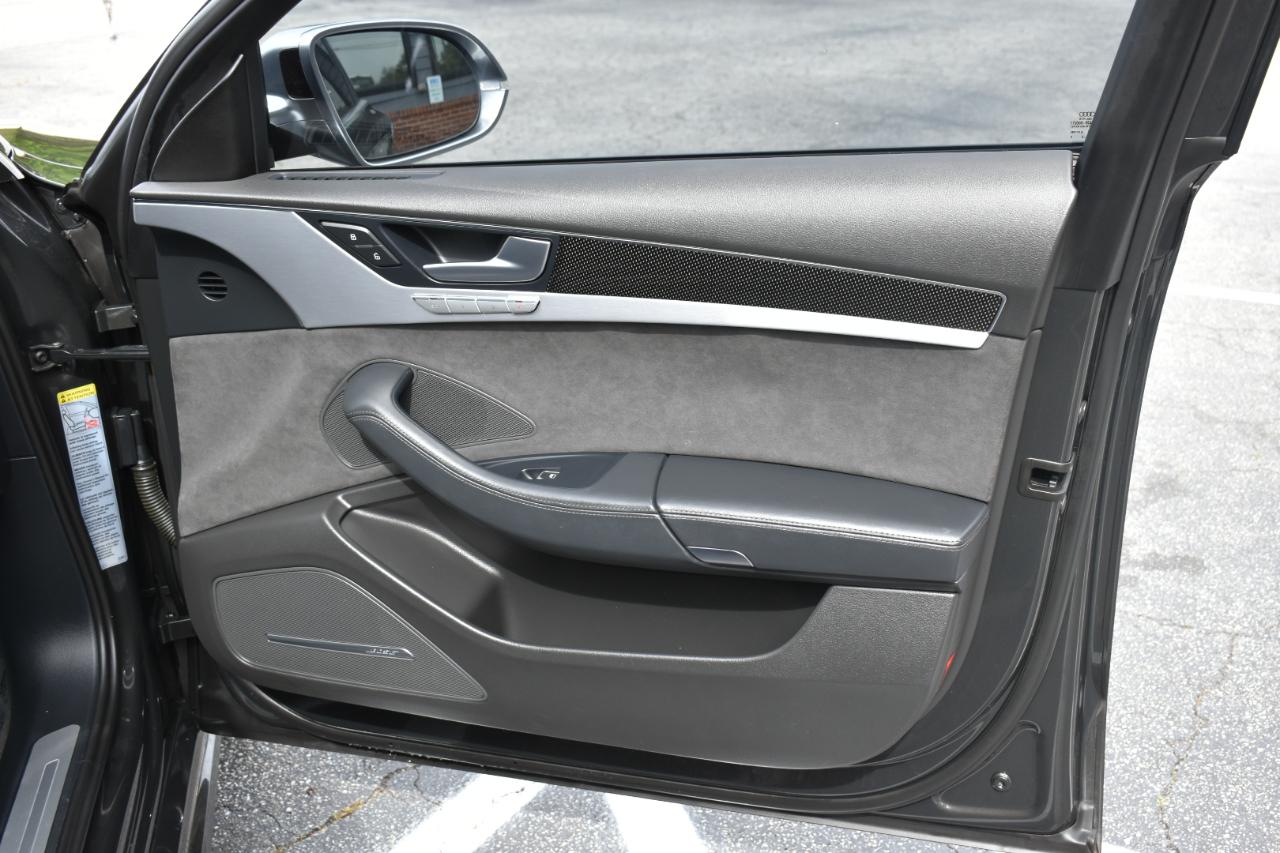 Audi S8 4.0 Sedan quattro Tiptronic 2015