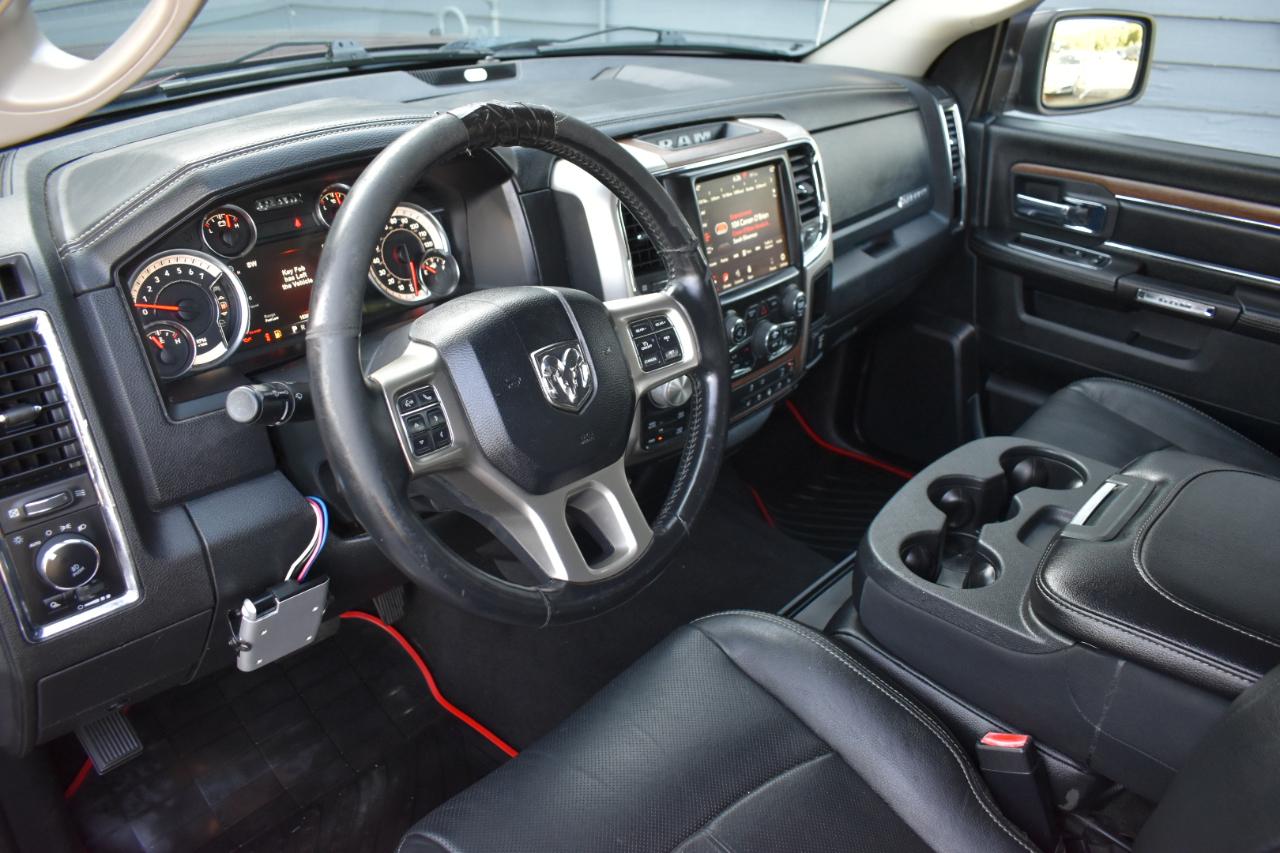 RAM 1500 Laramie Crew Cab 4WD 2018