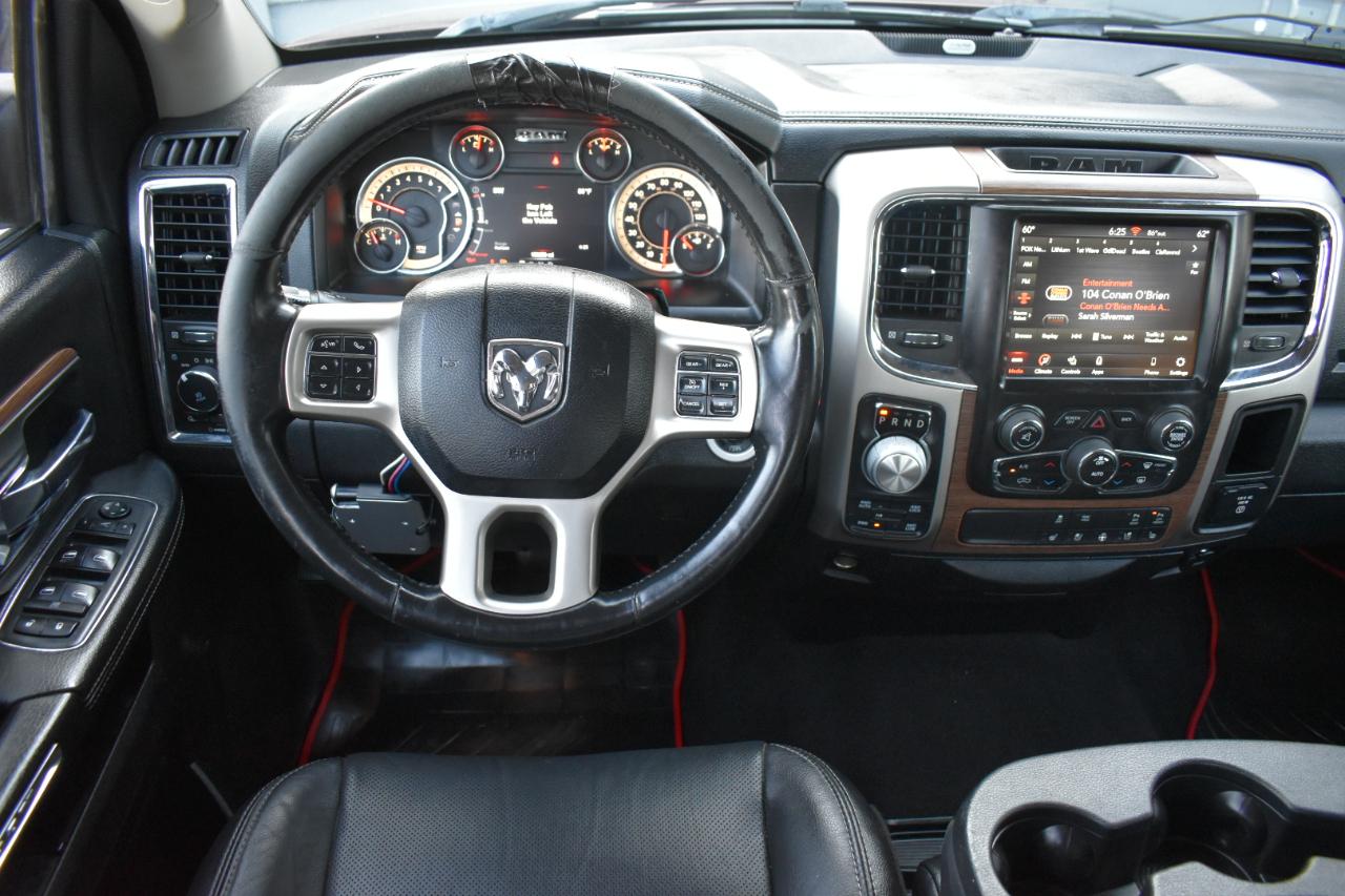 RAM 1500 Laramie Crew Cab 4WD 2018