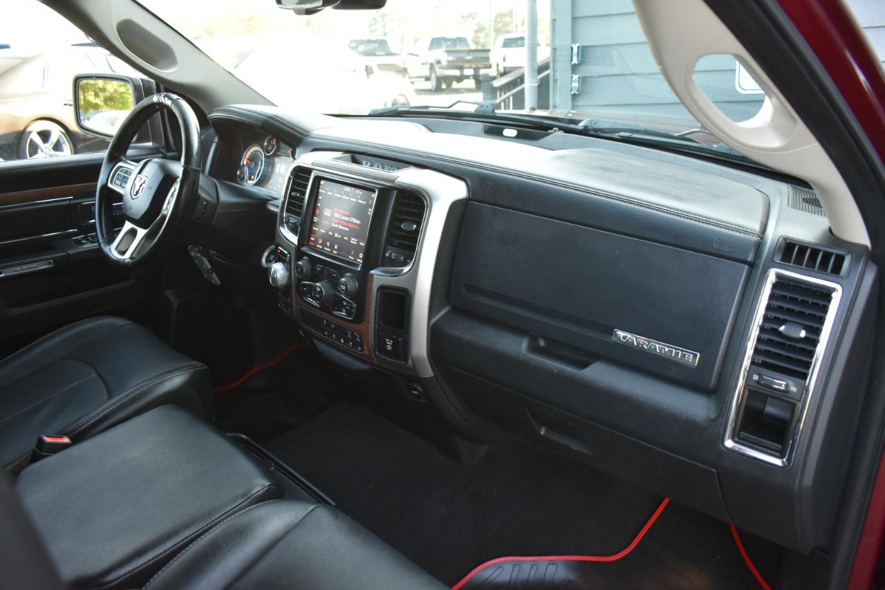 RAM 1500 Laramie Crew Cab 4WD 2018