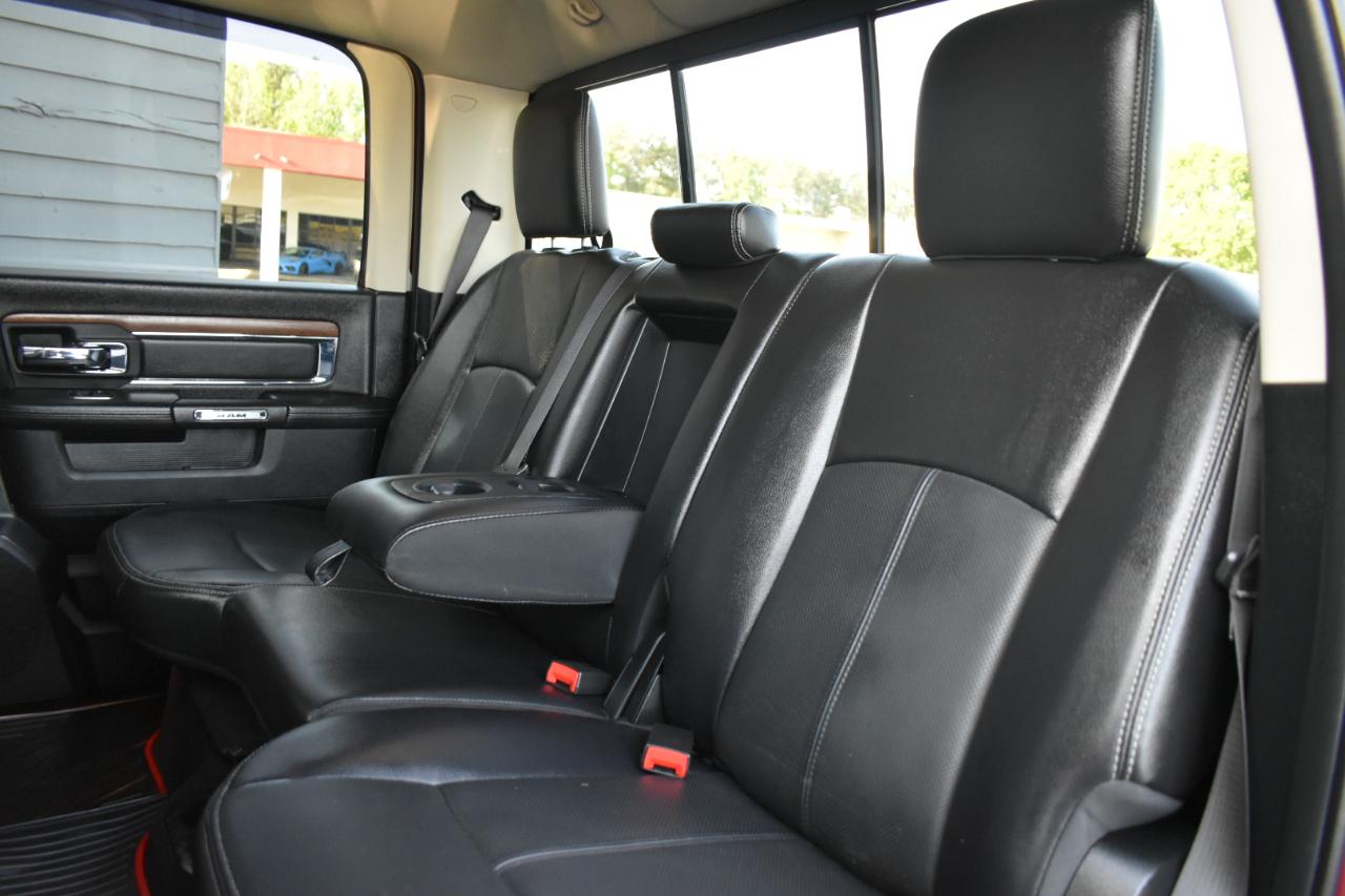 RAM 1500 Laramie Crew Cab 4WD 2018