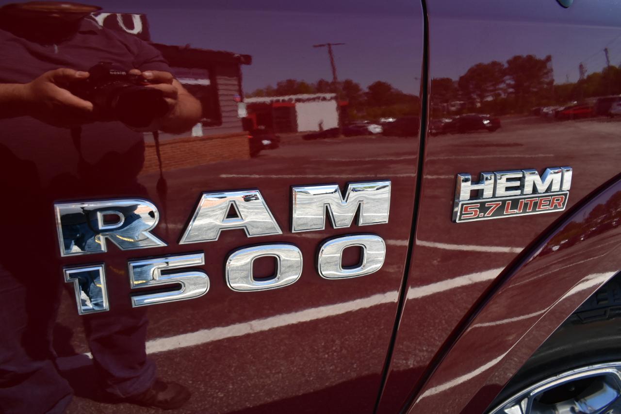 RAM 1500 Laramie Crew Cab 4WD 2018