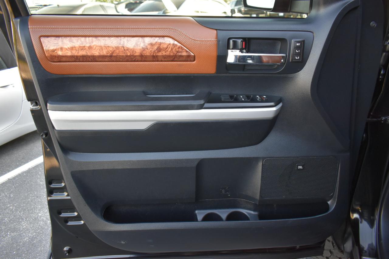 Toyota Tundra 1794 Edition Crew Max 4WD 5.7L V8 2018