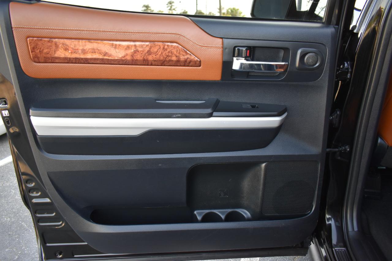 Toyota Tundra 1794 Edition Crew Max 4WD 5.7L V8 2018