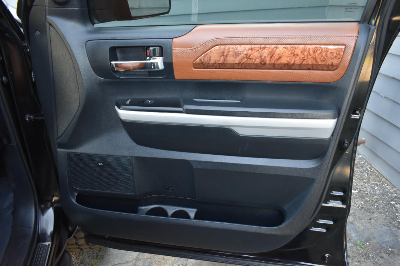 Toyota Tundra 1794 Edition Crew Max 4WD 5.7L V8 2018