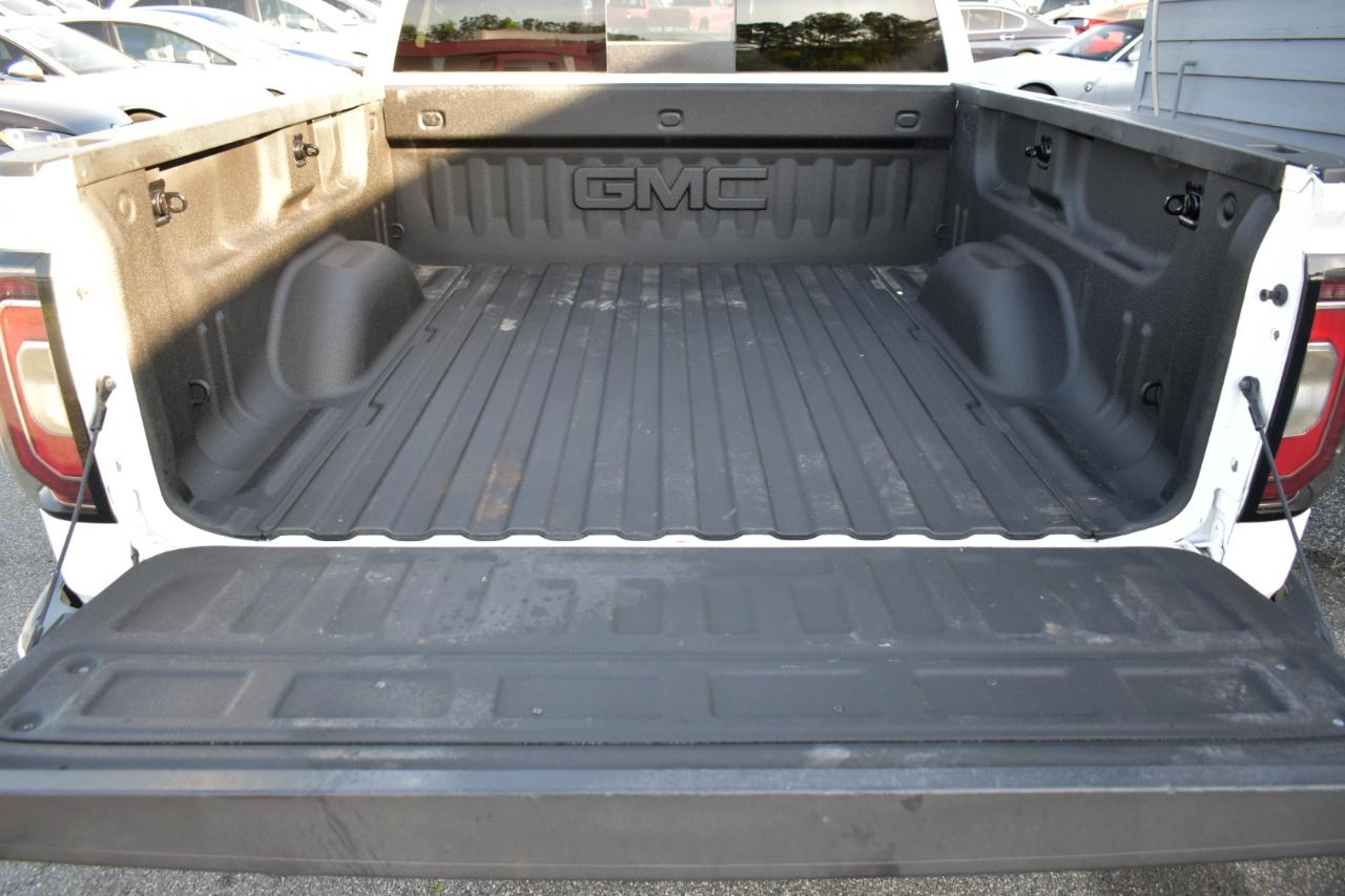 GMC Sierra 1500 SLT Crew Cab Long Box 4WD 2017