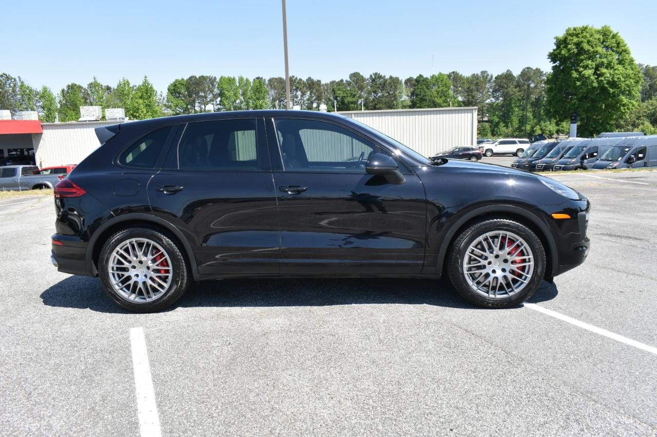 Porsche Cayenne Turbo 2015