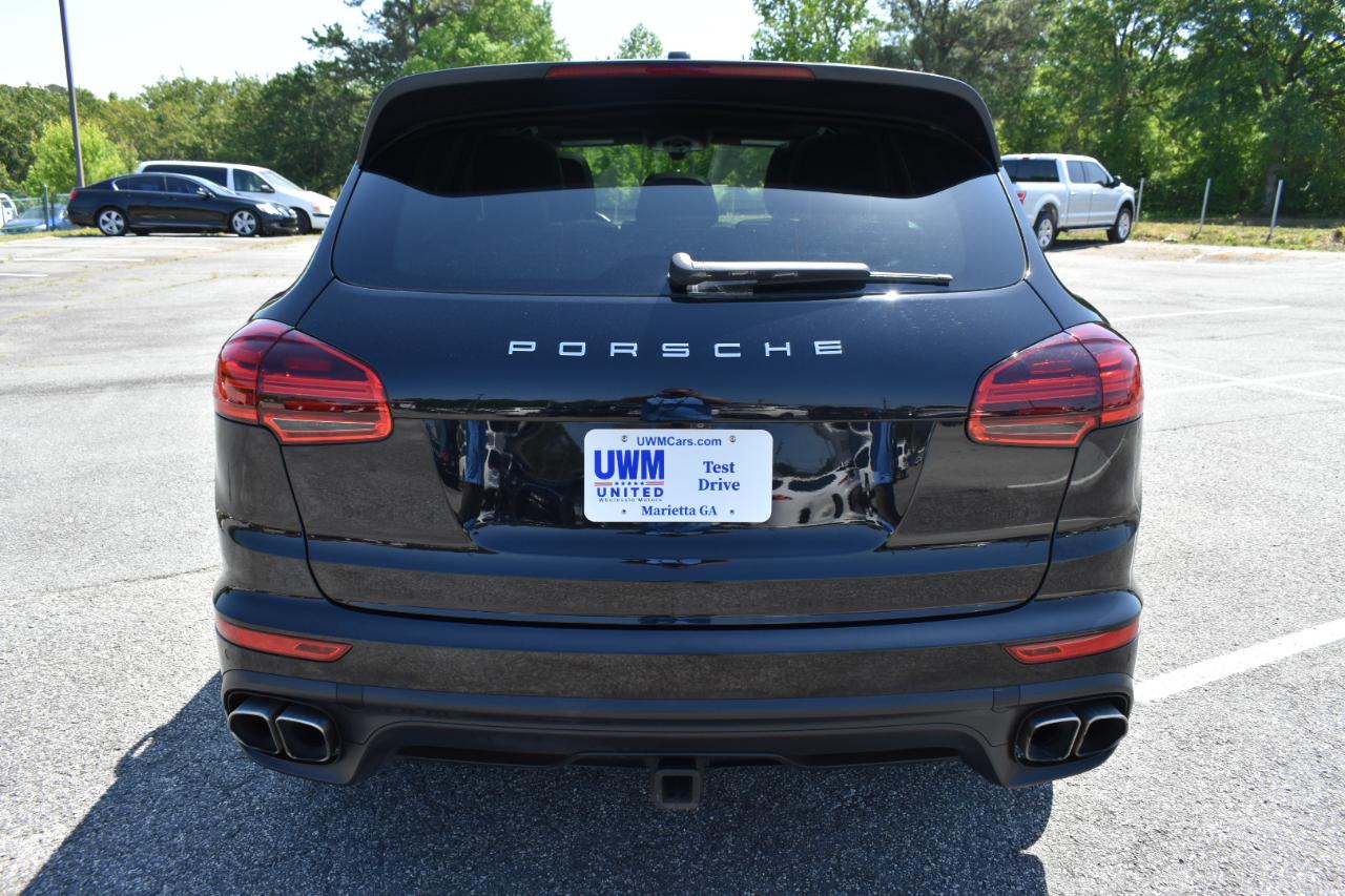 Porsche Cayenne Turbo 2015