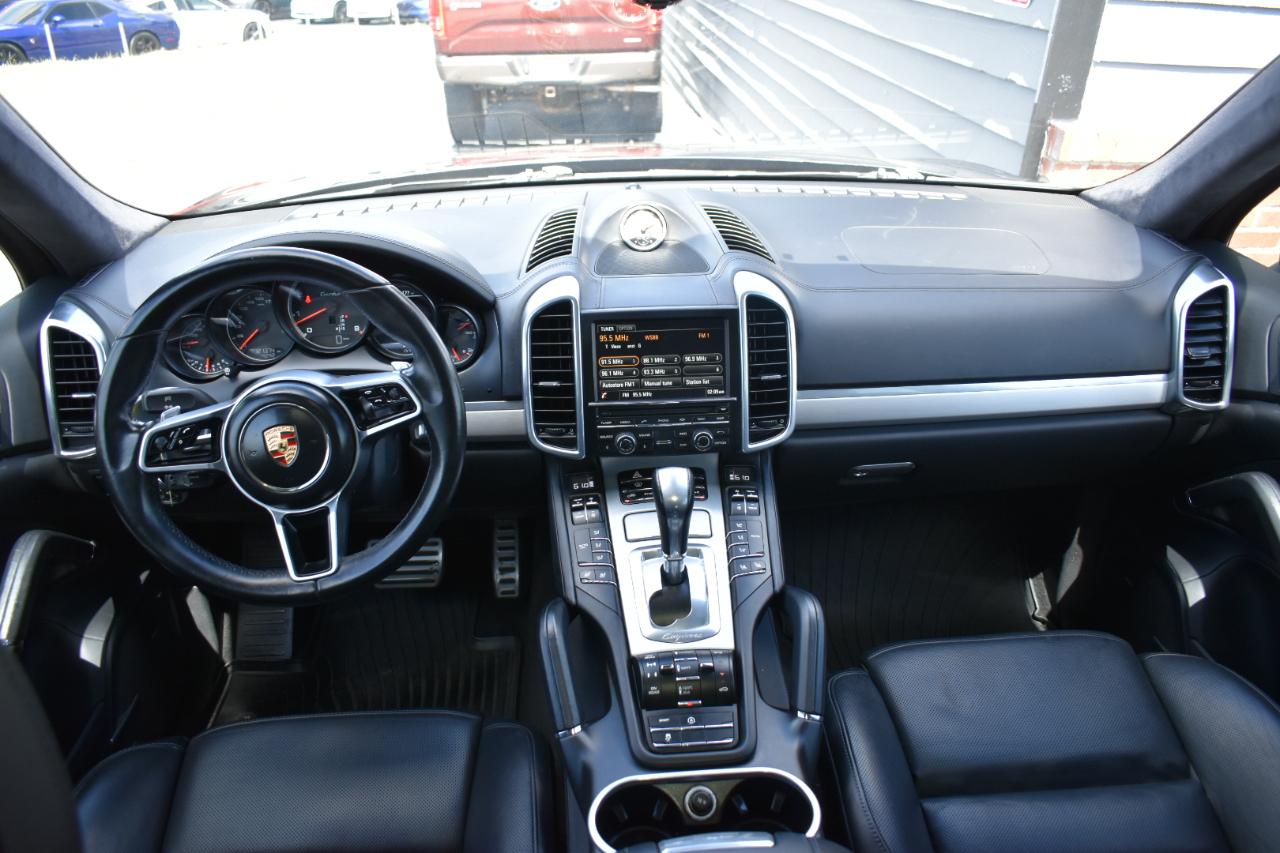 Porsche Cayenne Turbo 2015