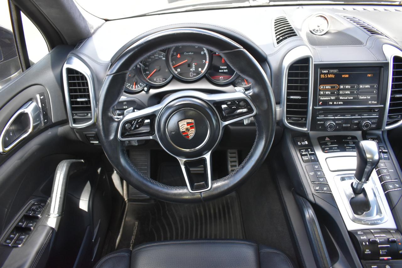 Porsche Cayenne Turbo 2015