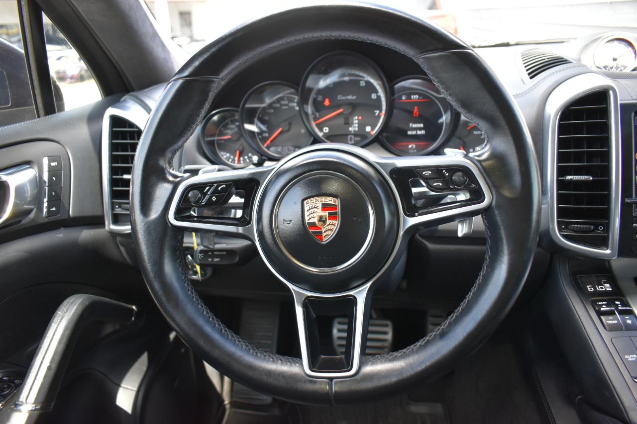 Porsche Cayenne Turbo 2015