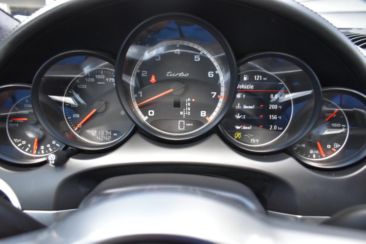 Porsche Cayenne Turbo 2015