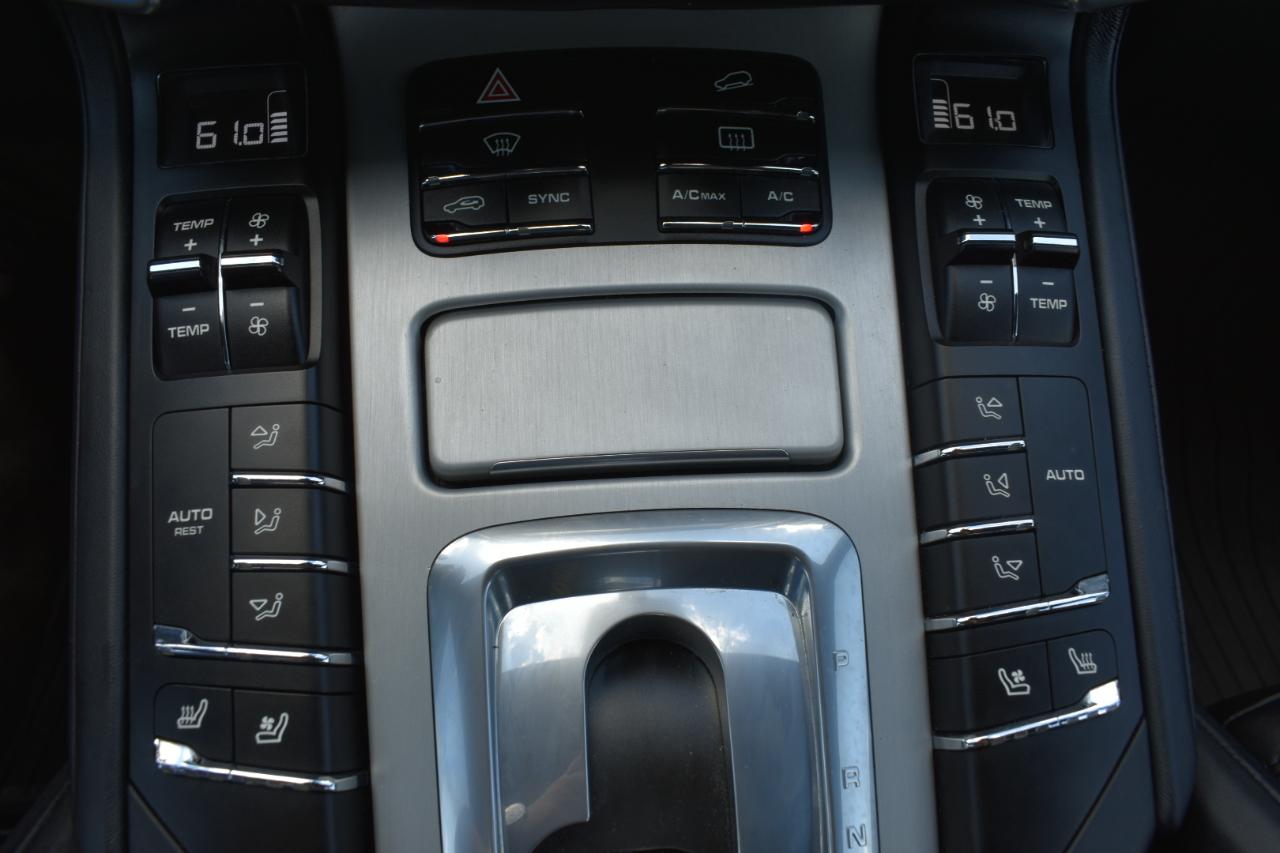 Porsche Cayenne Turbo 2015