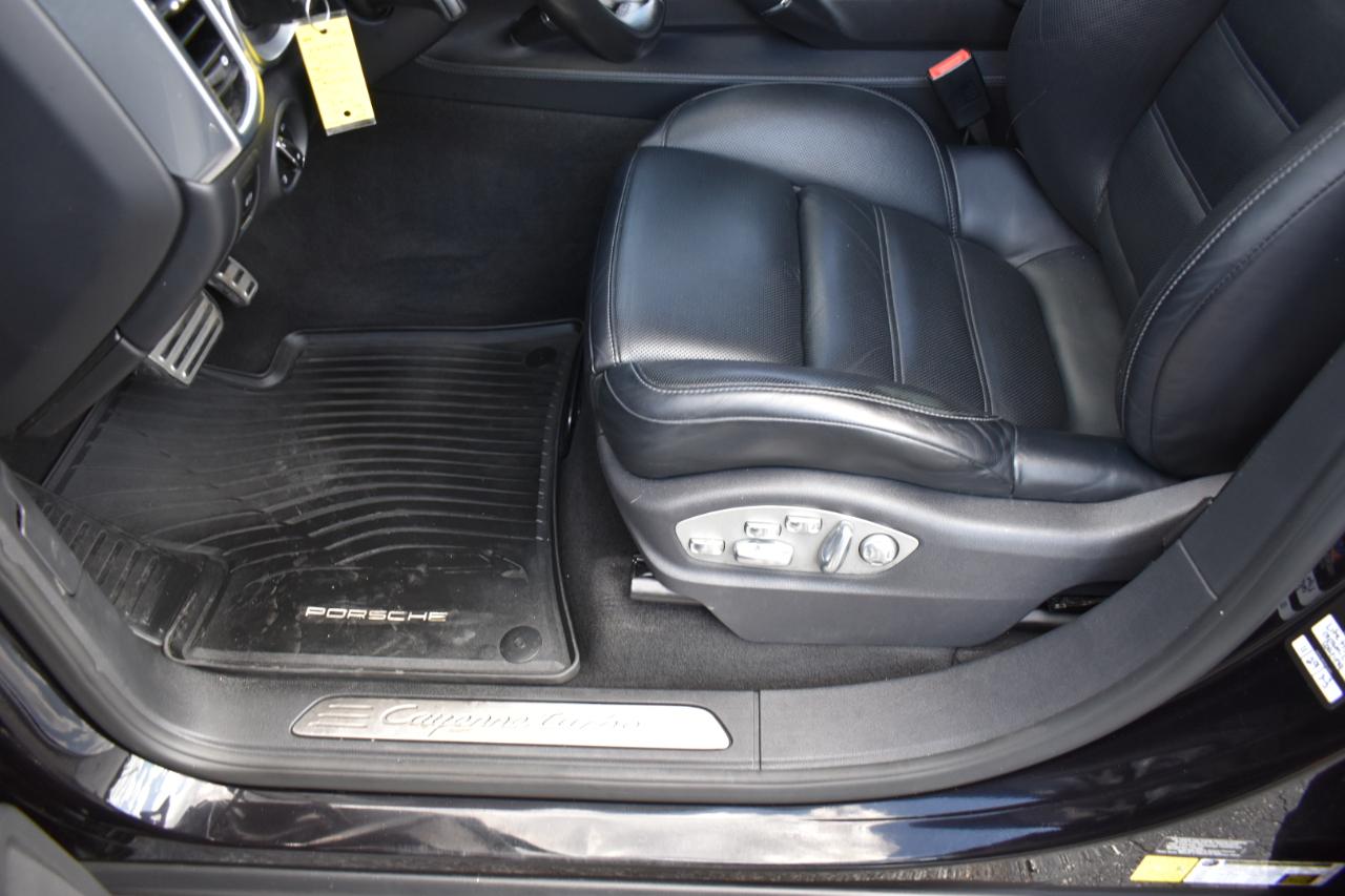 Porsche Cayenne Turbo 2015