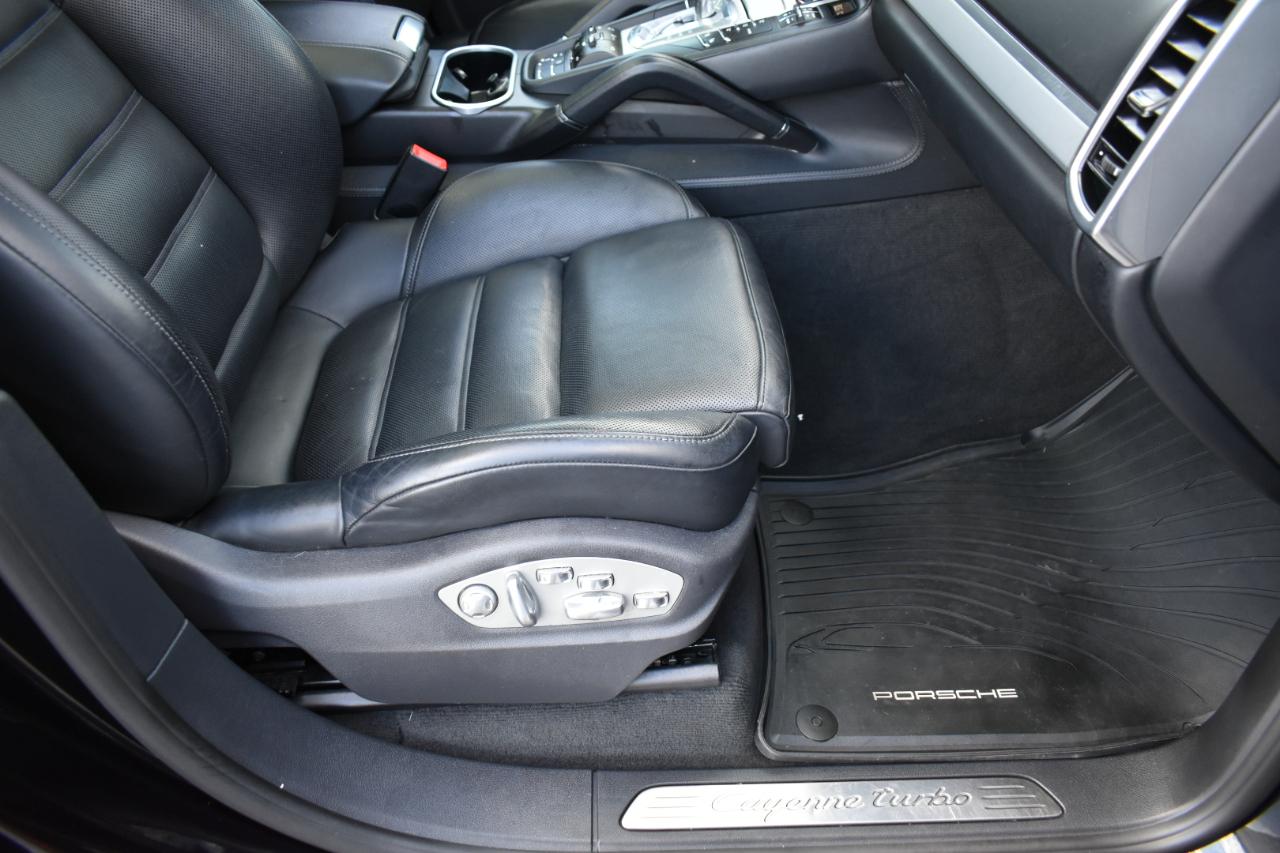Porsche Cayenne Turbo 2015