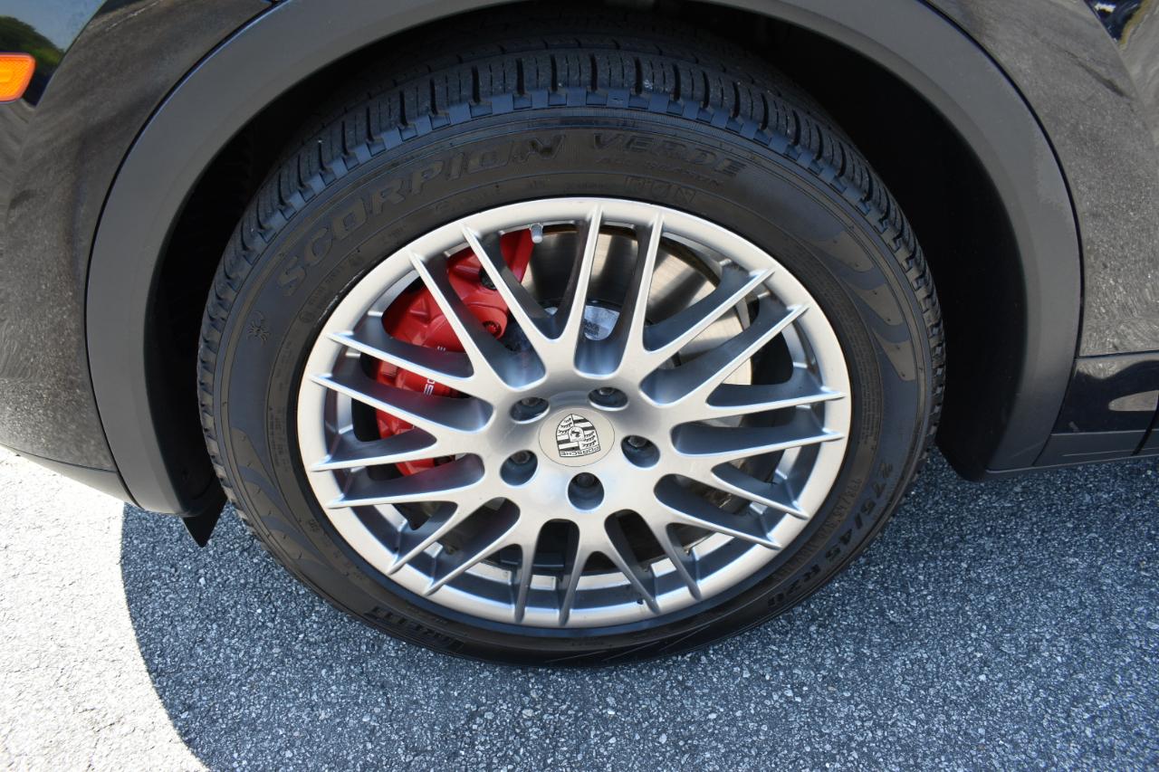 Porsche Cayenne Turbo 2015