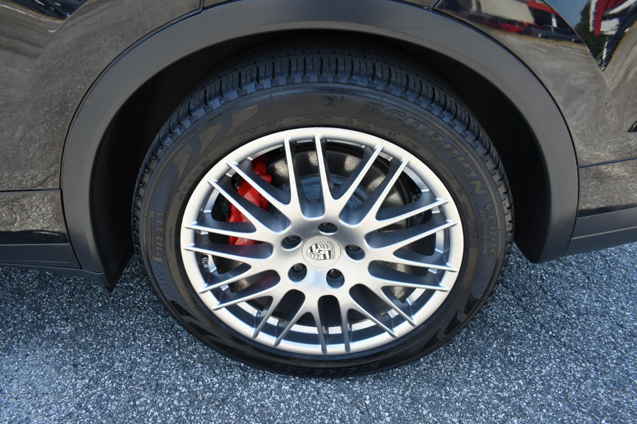 Porsche Cayenne Turbo 2015