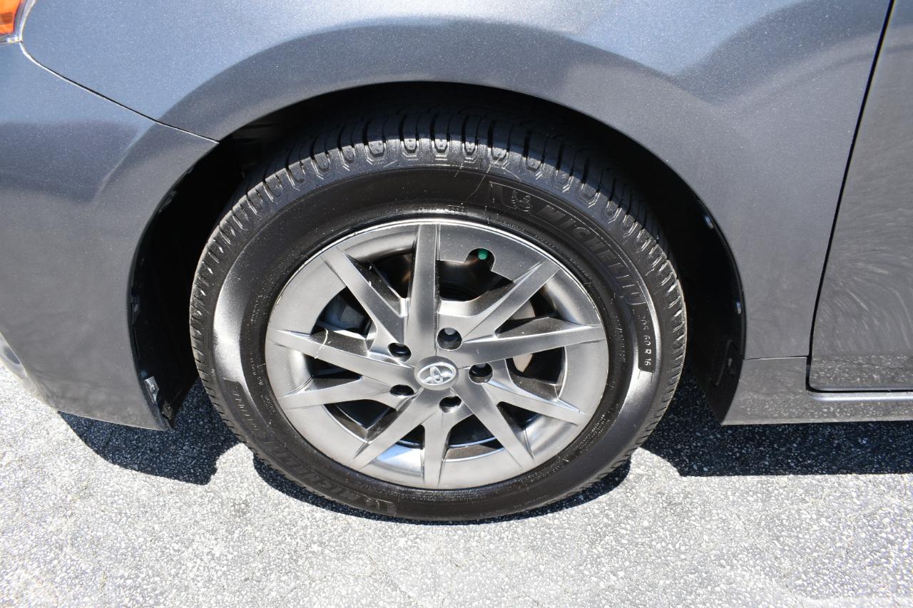 Toyota Prius V Three 2017