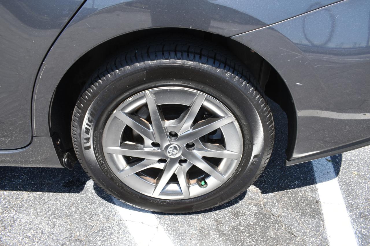 Toyota Prius V Three 2017