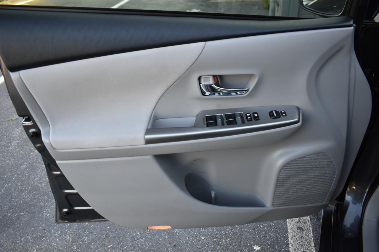 Toyota Prius V Three 2017