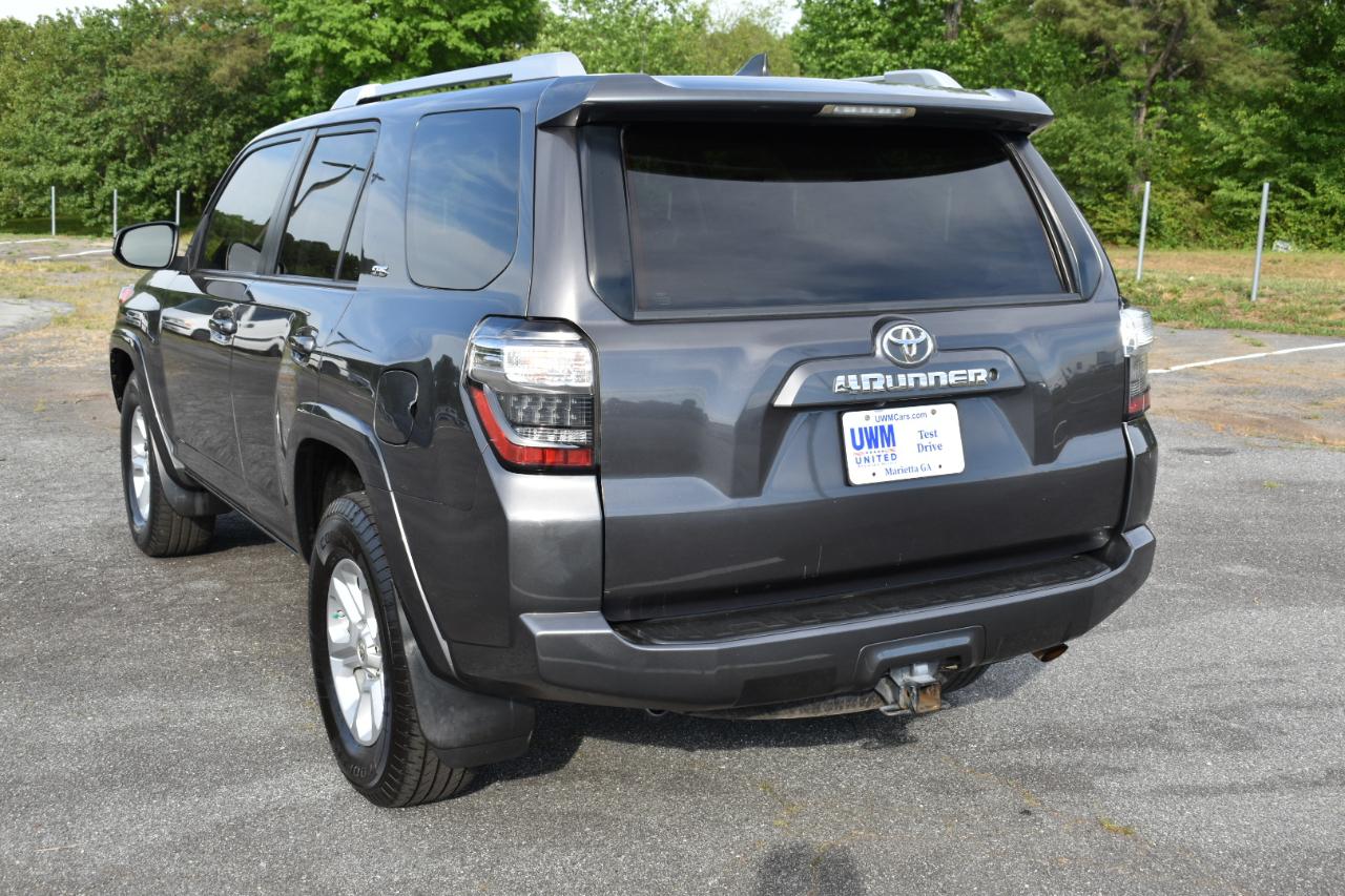 Toyota 4Runner SR5 2WD 2018