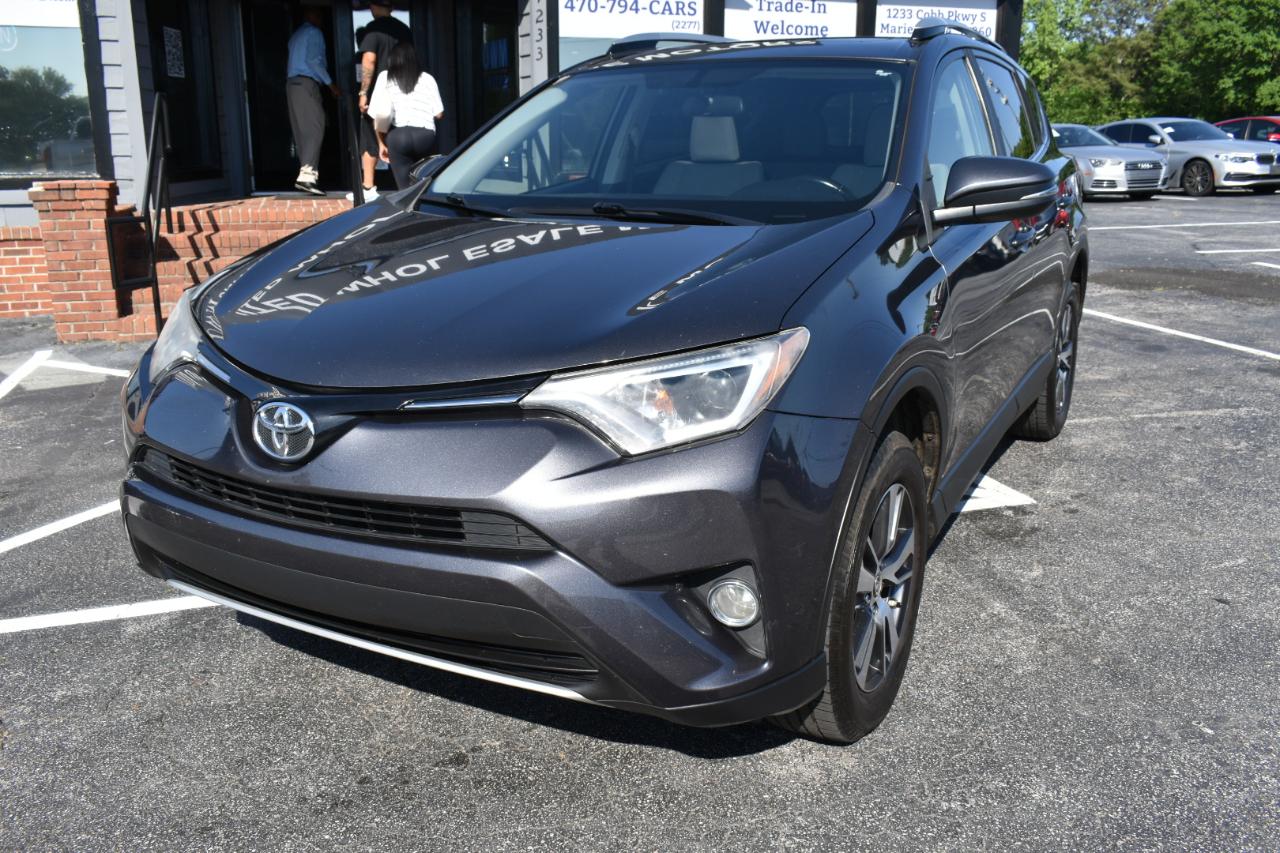 Toyota RAV4 XLE FWD 2016