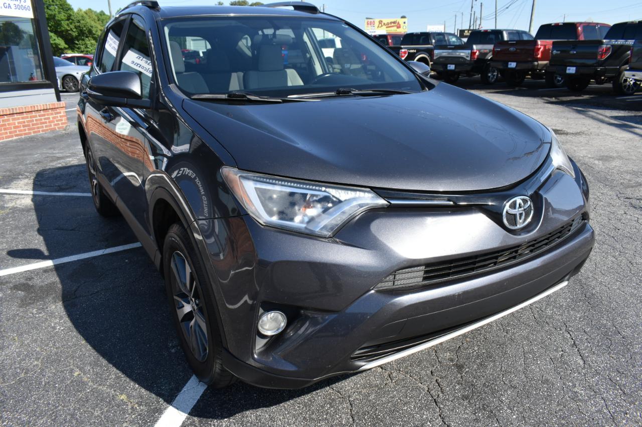 Toyota RAV4 XLE FWD 2016